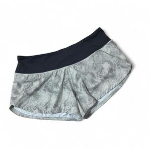 Vuori Athletic Works Womens Active Shorts Camo Print Black Waist Zip Pocket Sz M